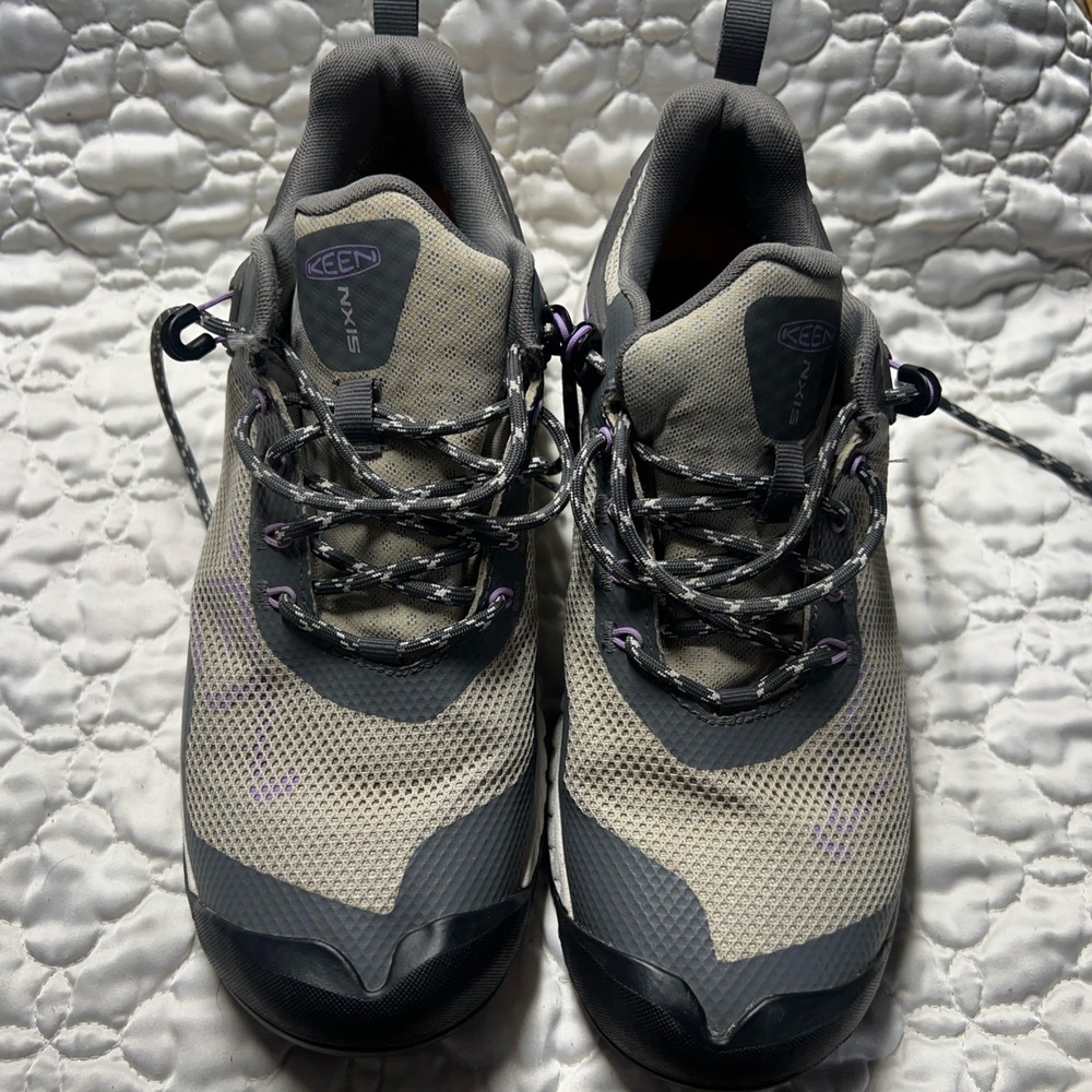New Womens Keen Tennis Shoes Size 7 Sneakers NXIS EVO WP Steel Grey